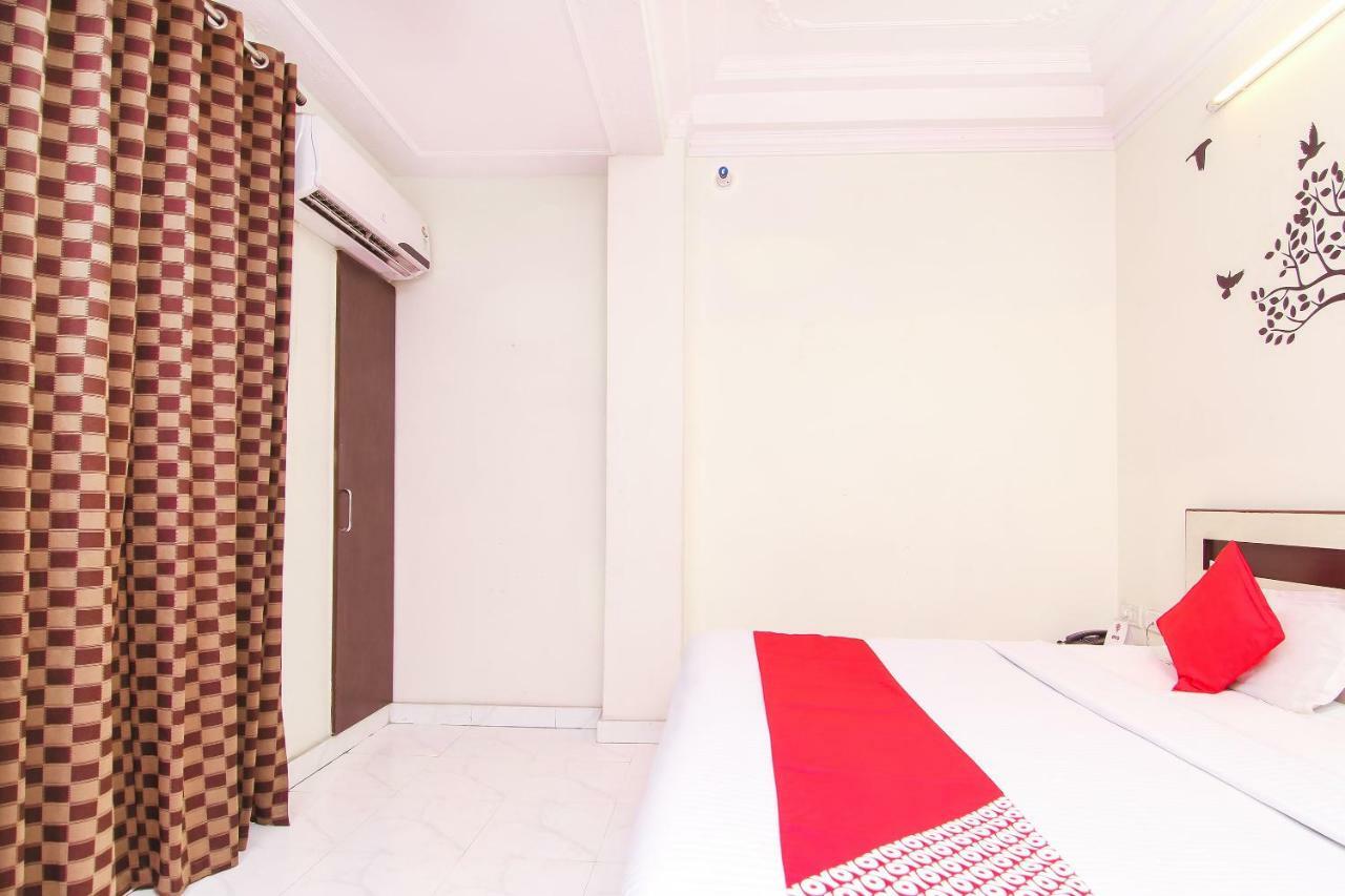 Oyo 14345 Hotel Panchsheel Varanasi Luaran gambar